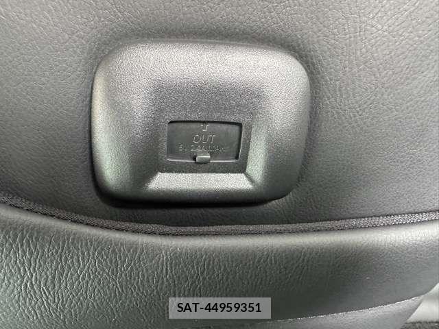 Mitsubishi DELICA MINI 2025-02 7326766-14