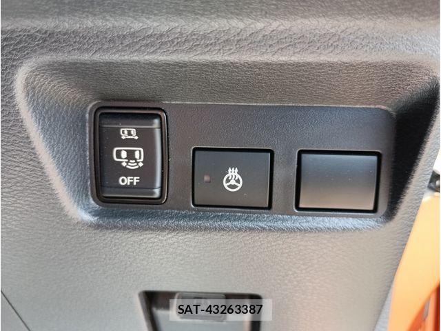Mitsubishi DELICA MINI 2024-03 7326763-12