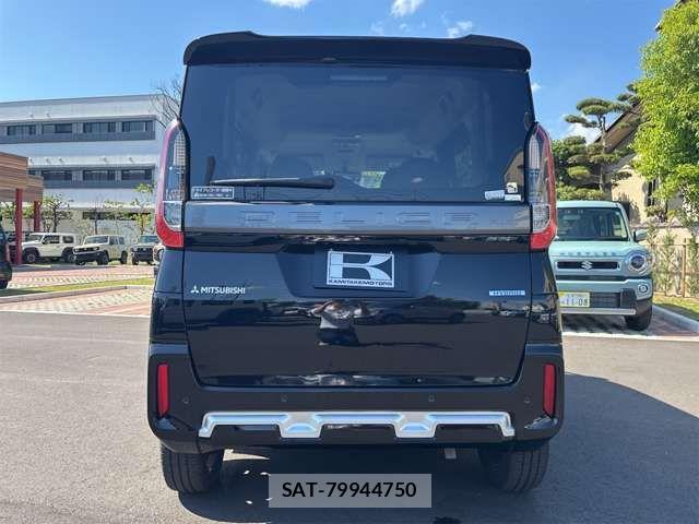 Mitsubishi DELICA MINI 2024-02 7326768-12