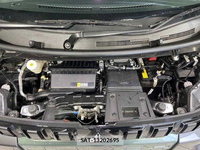 Mitsubishi DELICA MINI 2023-11 7357557-17