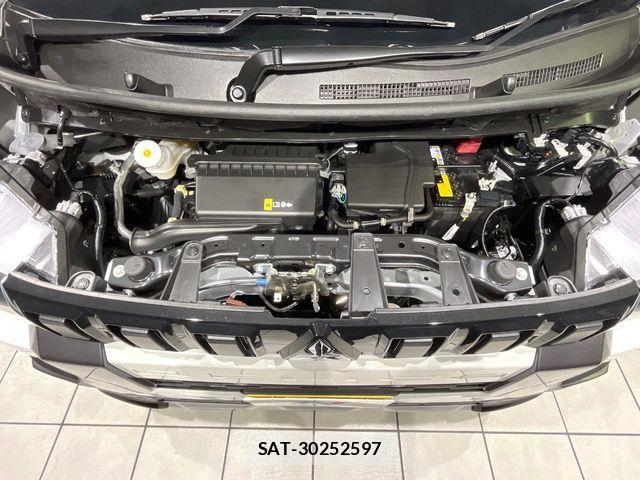 Mitsubishi DELICA MINI 2025-04 7391960-17