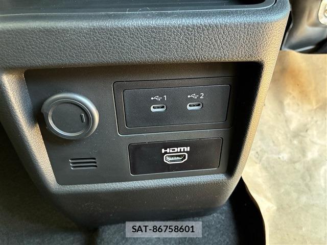 Mitsubishi DELICA MINI 2025-12 7454013-18