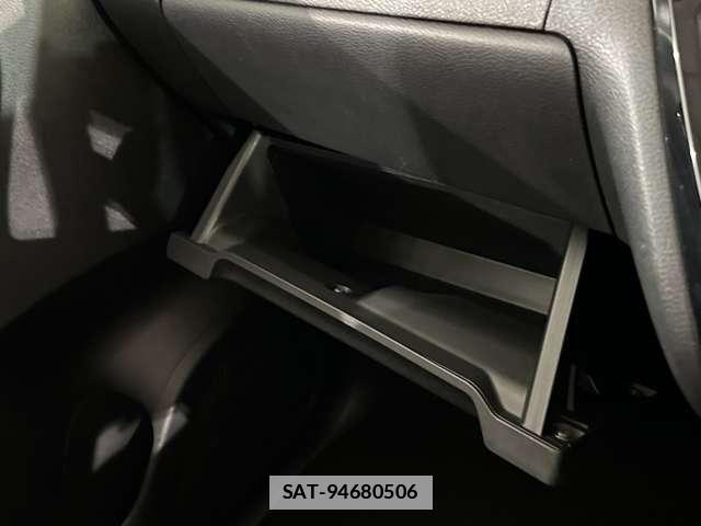 Mitsubishi DELICA MINI 2024-11 7722824-26