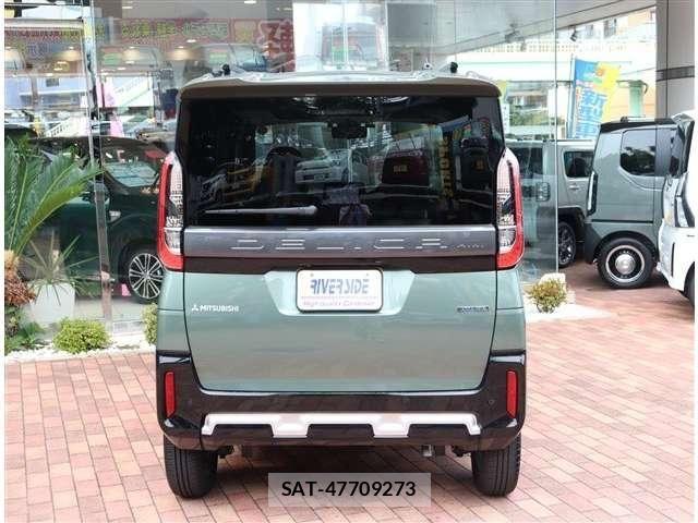 Mitsubishi DELICA MINI 2023-12 8035285-26