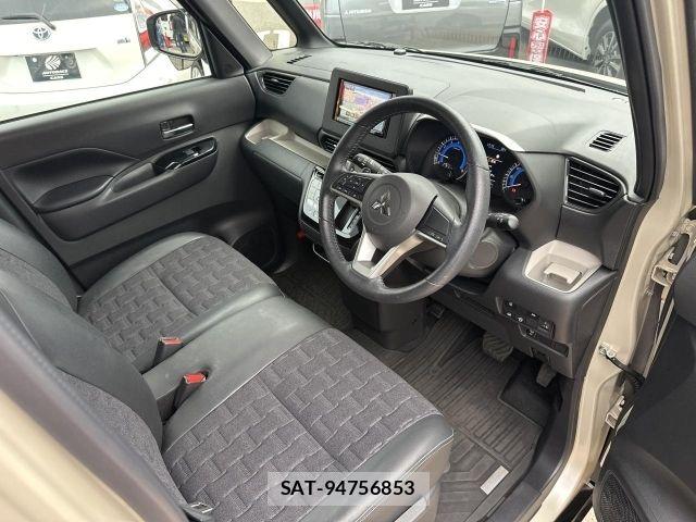 Mitsubishi DELICA MINI 2023-12 8073592-1