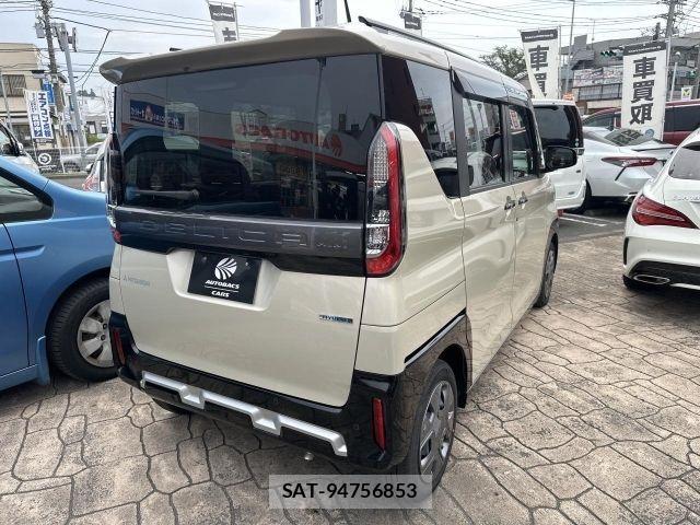 Mitsubishi DELICA MINI 2023-12 8073592-2