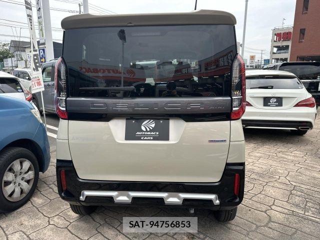 Mitsubishi DELICA MINI 2023-12 8073592-4