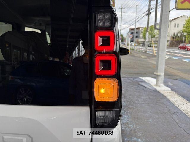 Mitsubishi DELICA MINI 2026-07 8098915-23