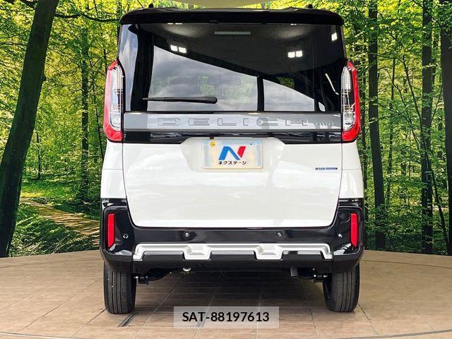 Mitsubishi DELICA MINI 2025-05 8158312-14