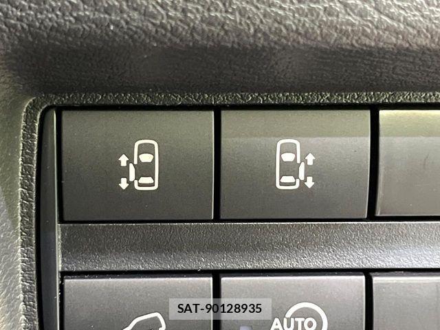 Mitsubishi DELICA MINI 2024-05 8207329-2