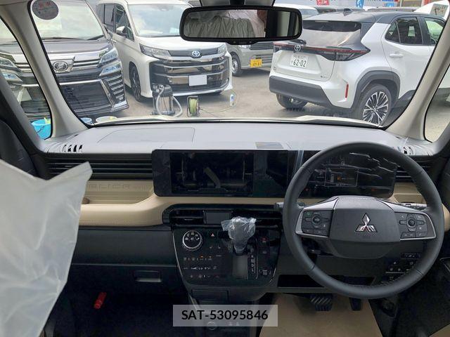 Mitsubishi DELICA MINI 2026-07 8207322-2