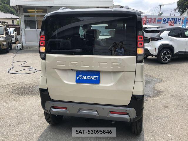 Mitsubishi DELICA MINI 2026-07 8207322-5