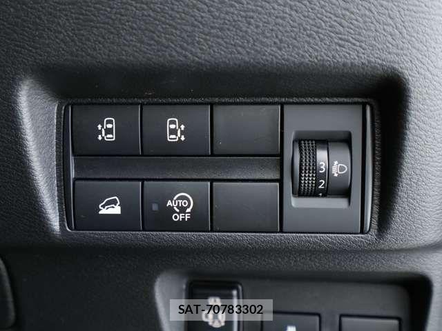 Mitsubishi DELICA MINI 2025-03 8207323-11