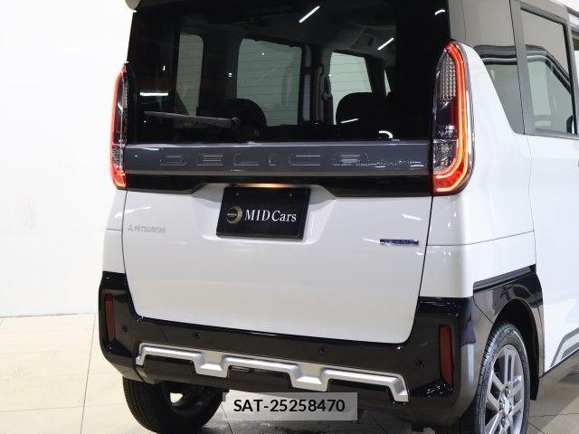 Mitsubishi DELICA MINI 2023-08 8207324-9