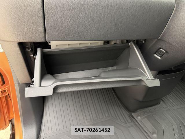 Mitsubishi DELICA MINI 2024-05 8207328-22