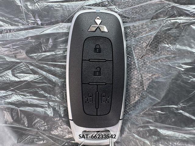 Mitsubishi DELICA MINI 2026-06 8245065-29