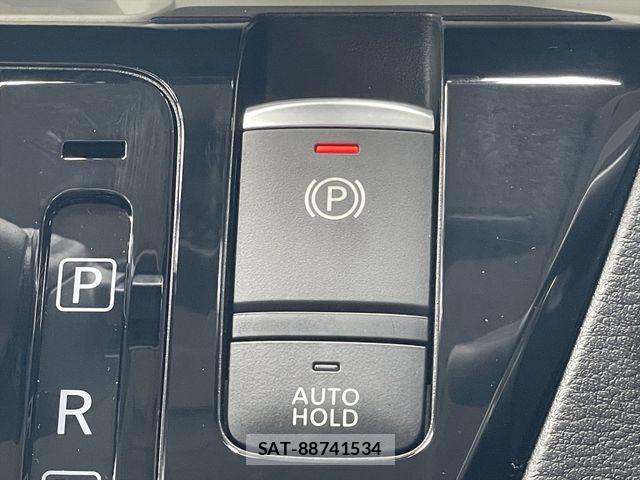 Mitsubishi DELICA MINI 2025-06 8314241-21