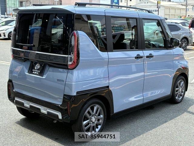 Mitsubishi DELICA MINI 2025-04 8335616-2
