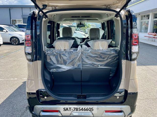 Mitsubishi DELICA MINI 2026-07 8354327-13