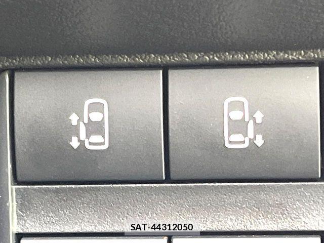 Mitsubishi DELICA MINI 2025-02 8365616-4