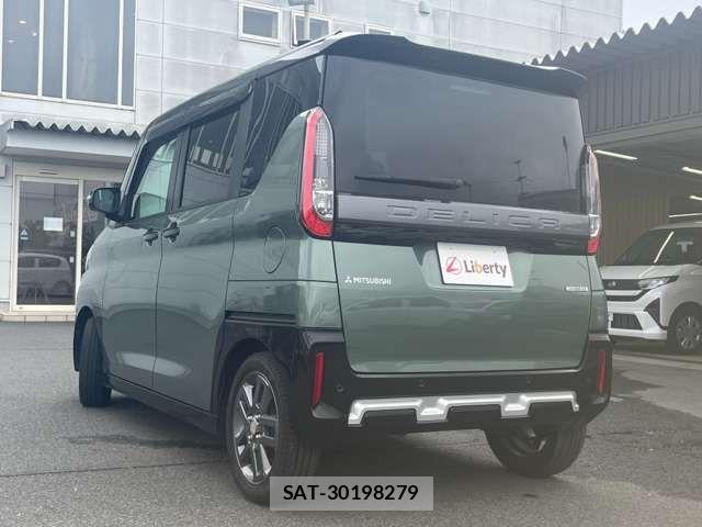 Mitsubishi DELICA MINI 2024-02 8365628-10
