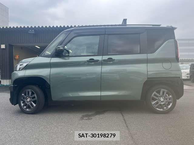 Mitsubishi DELICA MINI 2024-02 8365628-11