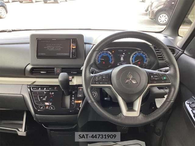 Mitsubishi DELICA MINI 2024-02 8365624-5
