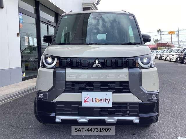 Mitsubishi DELICA MINI 2024-02 8365624-8