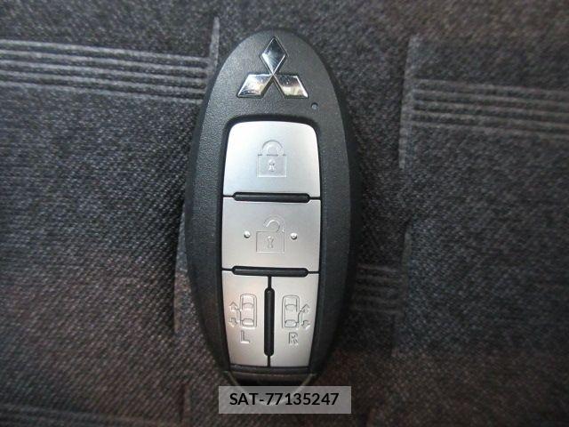 Mitsubishi DELICA MINI 2023-07 8412065-25