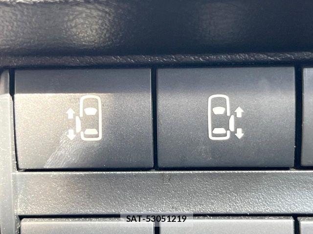 Mitsubishi DELICA MINI 2023-11 8437630-2