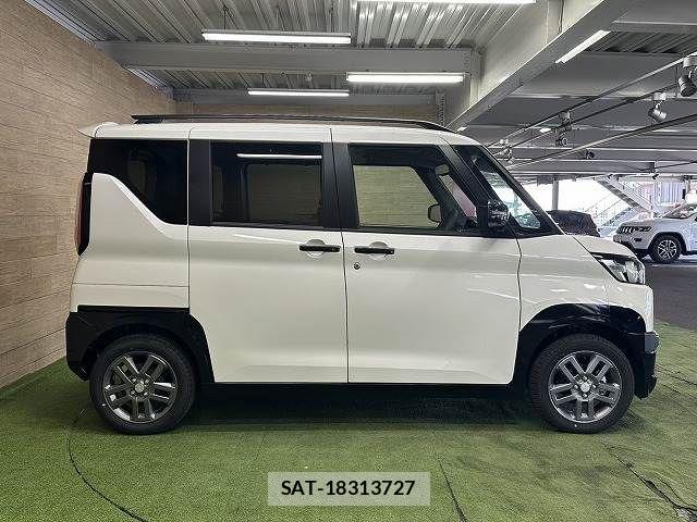 Mitsubishi DELICA MINI 2025-08 8485302-17