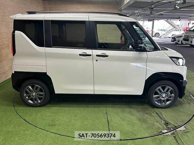 Mitsubishi DELICA MINI 2025-08 8485304-17