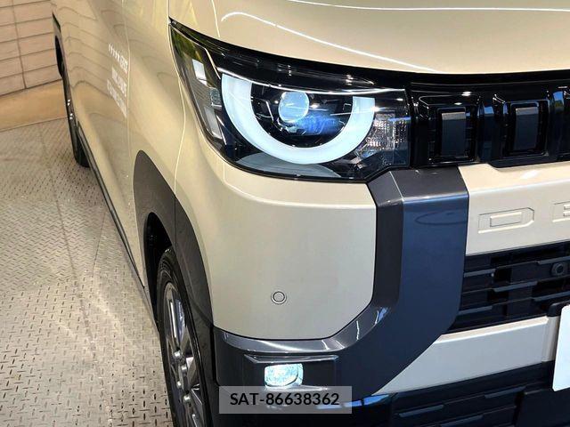 Mitsubishi DELICA MINI 2023-11 8626522-12