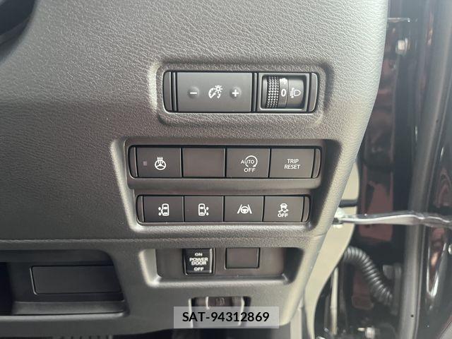 Mitsubishi DELICA MINI 2026-07 8666064-6