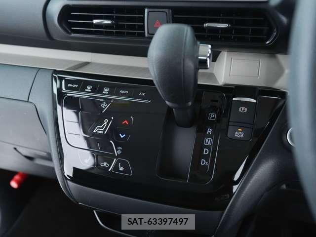 Mitsubishi DELICA MINI 2023-07 8658782-13
