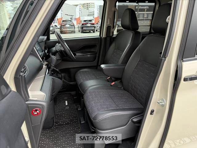 Mitsubishi DELICA MINI 2023-11 8741744-16