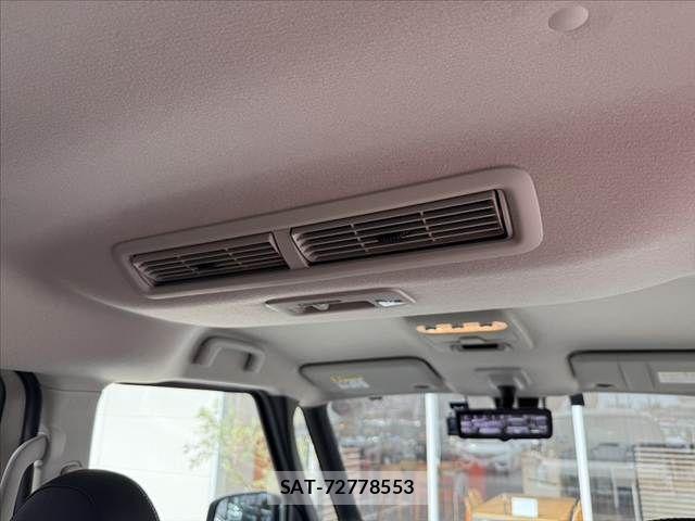 Mitsubishi DELICA MINI 2023-11 8741744-29