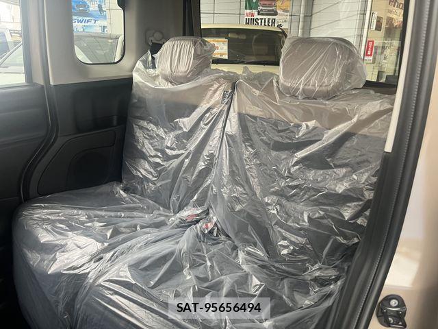 Mitsubishi DELICA MINI 2026-06 8828768-25