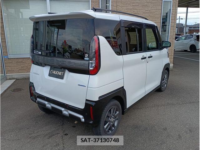 Mitsubishi DELICA MINI 2024-02 8848755-2