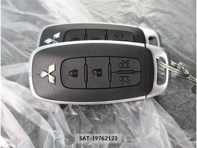 Mitsubishi DELICA MINI 2026-05 8870840-15