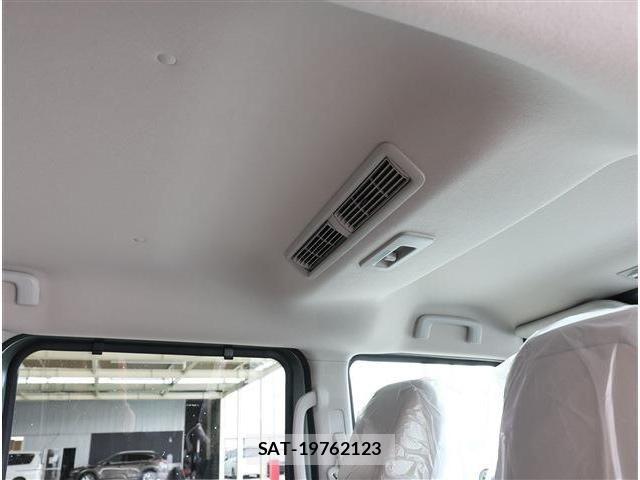 Mitsubishi DELICA MINI 2026-05 8870840-27