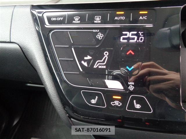 Mitsubishi DELICA MINI 2024-02 8879521-24
