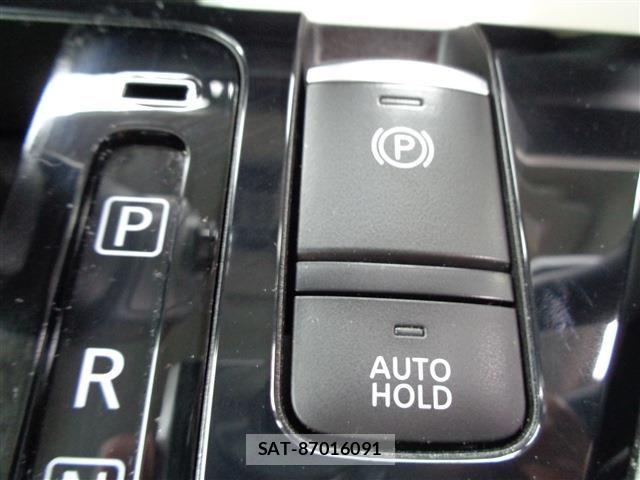 Mitsubishi DELICA MINI 2024-02 8879521-26
