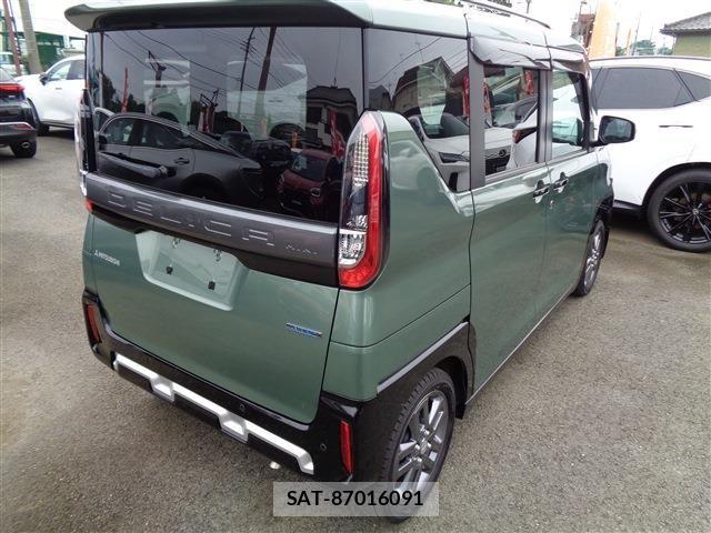 Mitsubishi DELICA MINI 2024-02 8879521-7