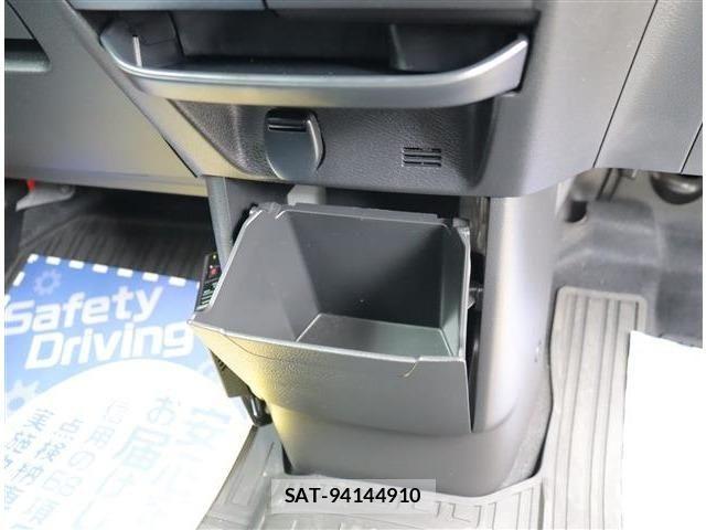 Mitsubishi DELICA MINI 2023-07 8879513-21