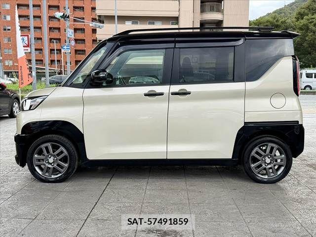 Mitsubishi DELICA MINI 2024-01 8879514-11