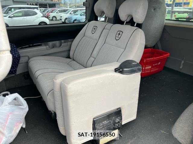 Mitsubishi DELICA SPACEGEAR 2000-09 7500300-16