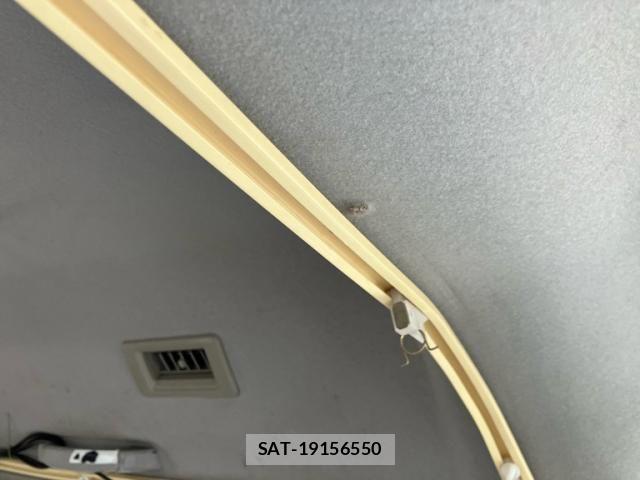 Mitsubishi DELICA SPACEGEAR 2000-09 7500300-20