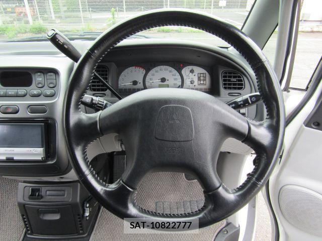 Mitsubishi DELICA SPACEGEAR 2006-02 7616262-10