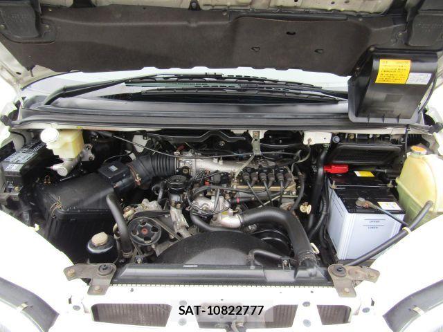 Mitsubishi DELICA SPACEGEAR 2006-02 7616262-16